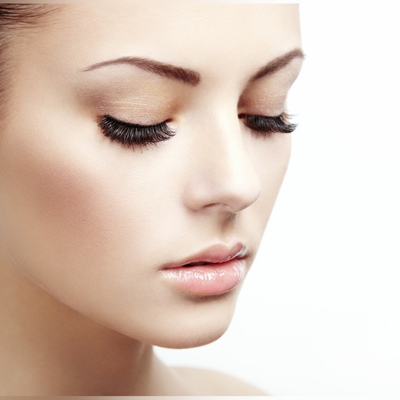 COPY - 6 Months brand new Eyelash & Brows Growth Serum Best in the Market. - Picture 2 of 2